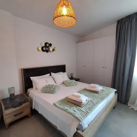 Lazuli Center Ap 11 Daire *