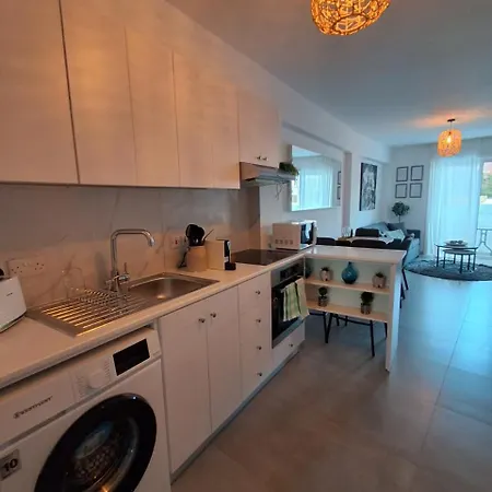 Daire Lazuli Center Ap 11 Larnaca