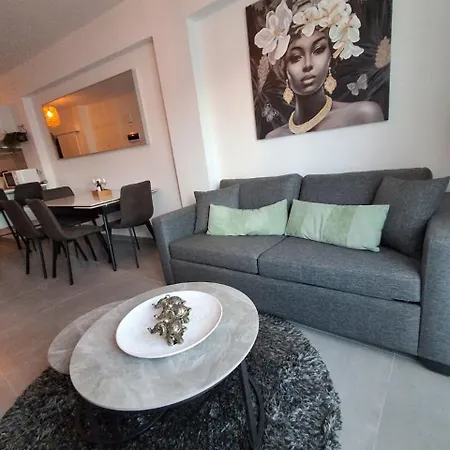 Lazuli Center Ap 11 * Larnaca