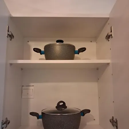 Lazuli Center Ap 11 * Larnaca