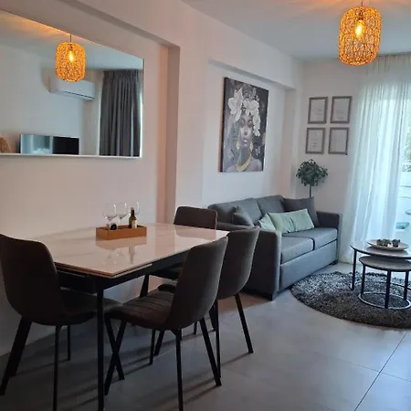 Lazuli Center Ap 11 Daire *