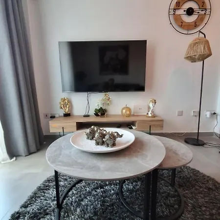 Apartament Lazuli Center Ap 11 *