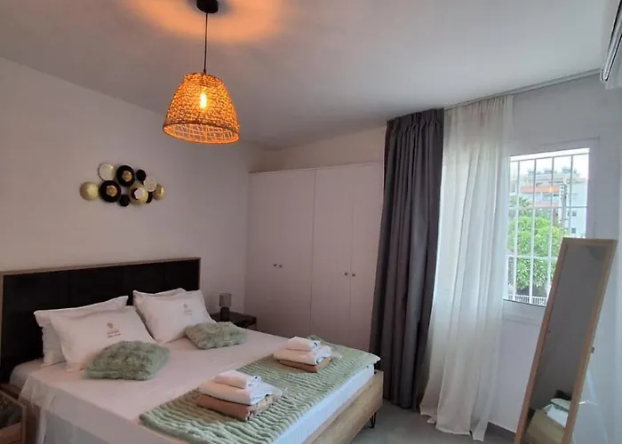 Lazuli Center Ap 11 Larnaca