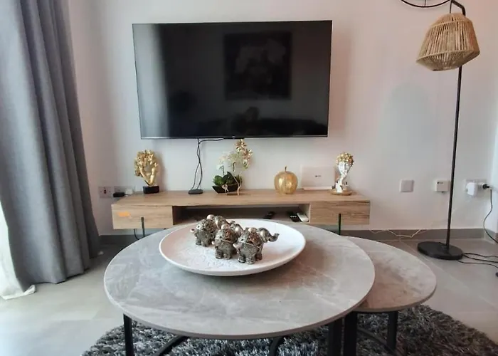 Apartamento Lazuli Center Ap 11 *