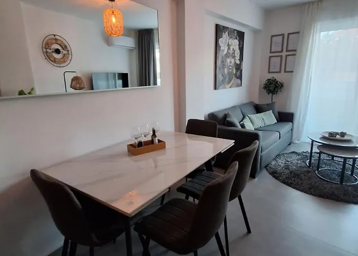 Lazuli Center Ap 11 *