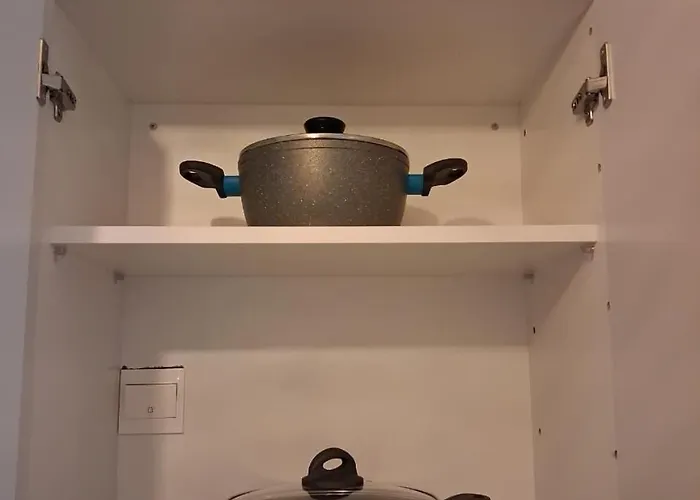 Lazuli Center Ap 11 * Larnaca