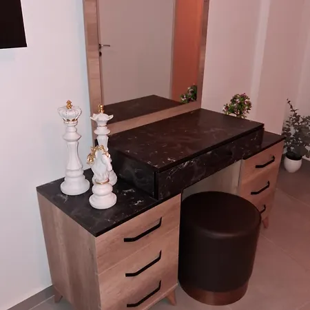 Lazuli Center Ap 11 Apartman Lárnaka